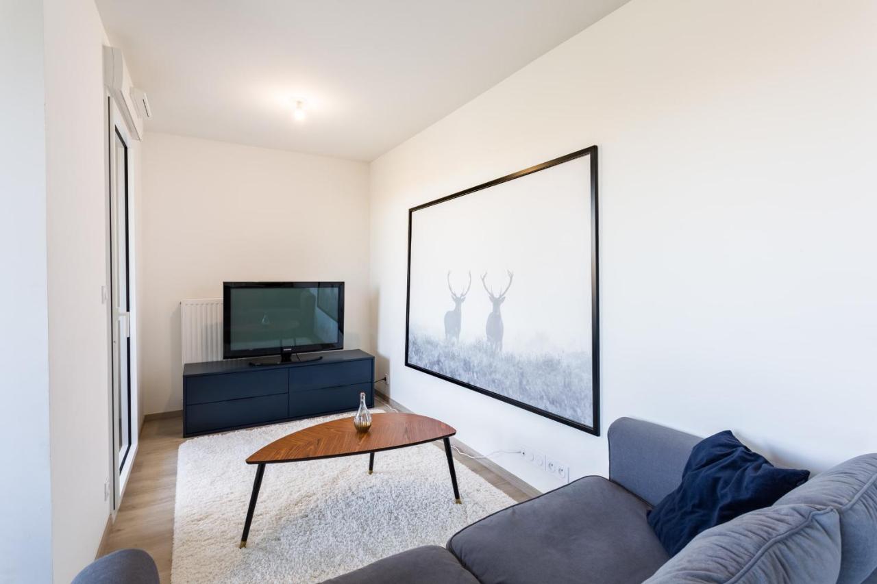 Le Rio, Appartement Avec Terrasse & Parking Rennes Esterno foto