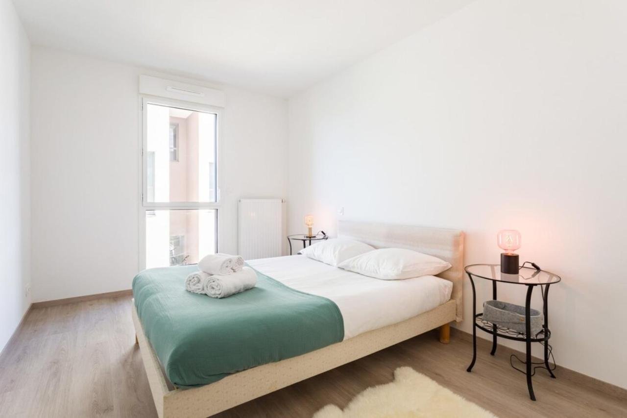 Le Rio, Appartement Avec Terrasse & Parking Rennes Esterno foto