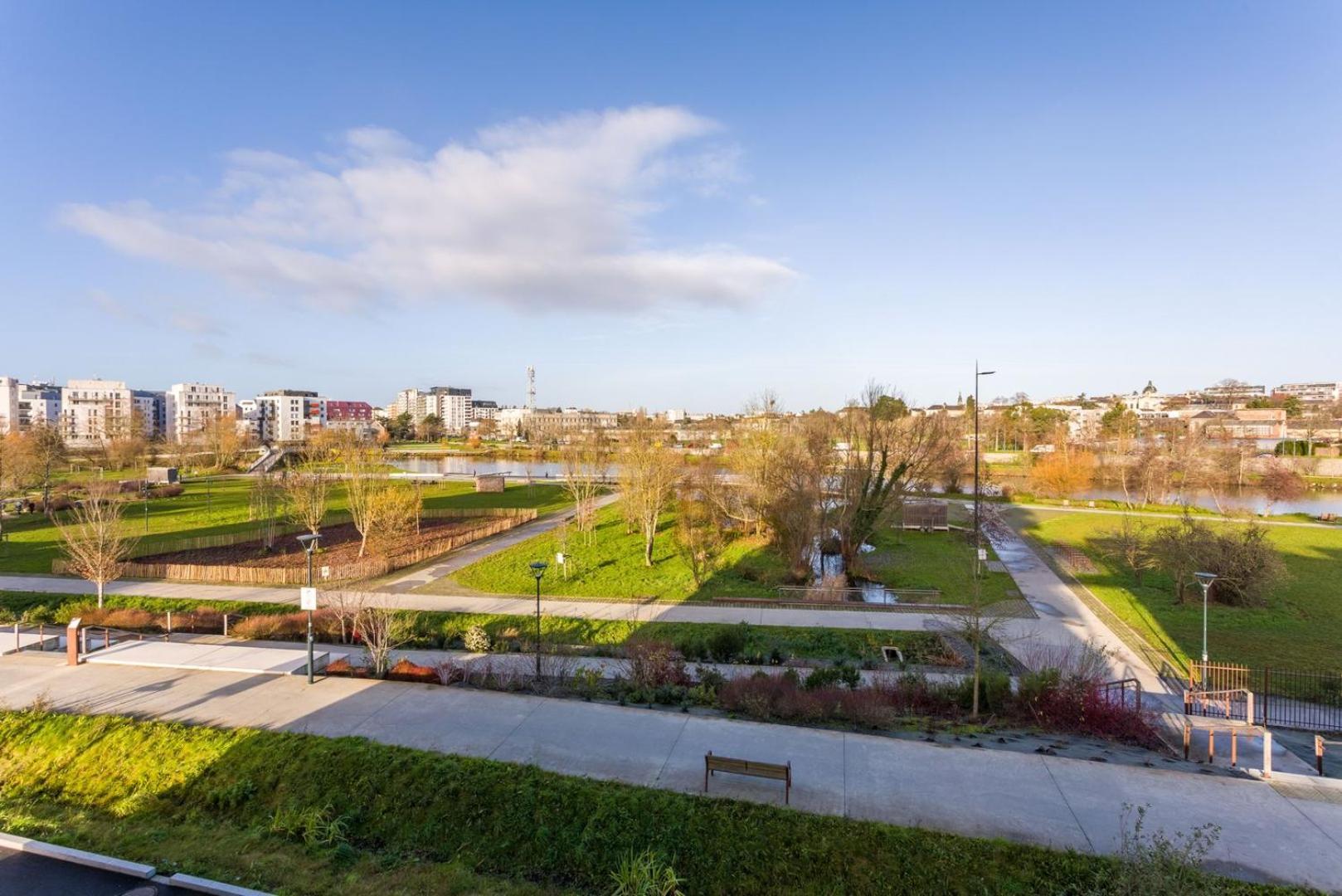 Le Rio, Appartement Avec Terrasse & Parking Rennes Esterno foto